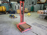 MAHAFFY MATERIALS 1000 lbs Capacity Hydraulic Shop Lifter MA478, SLH2424-70