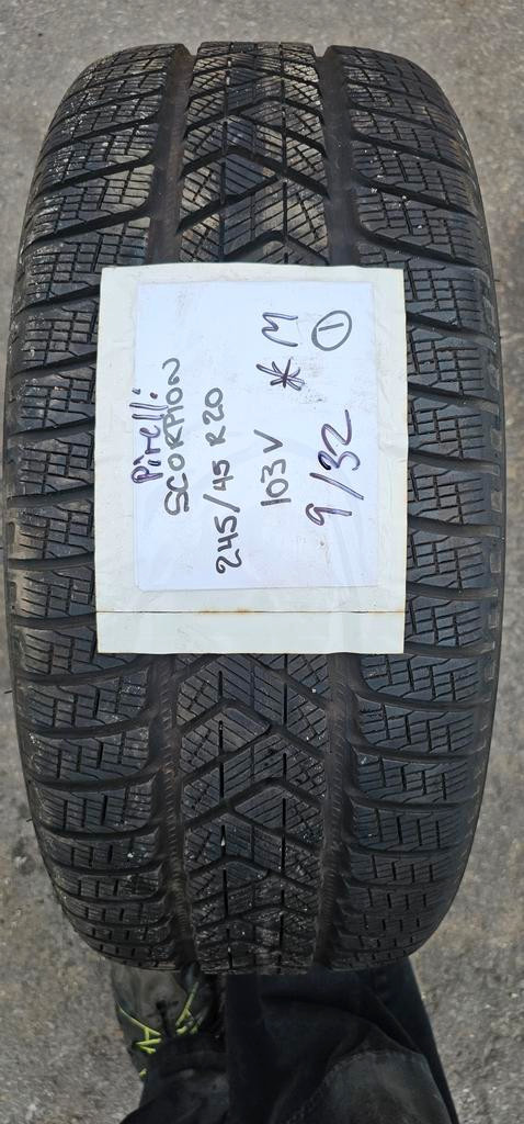 245/45/20 1 pneu hiver pirelli comme neuf 190$ installer in Tires & Rims in Greater Montréal