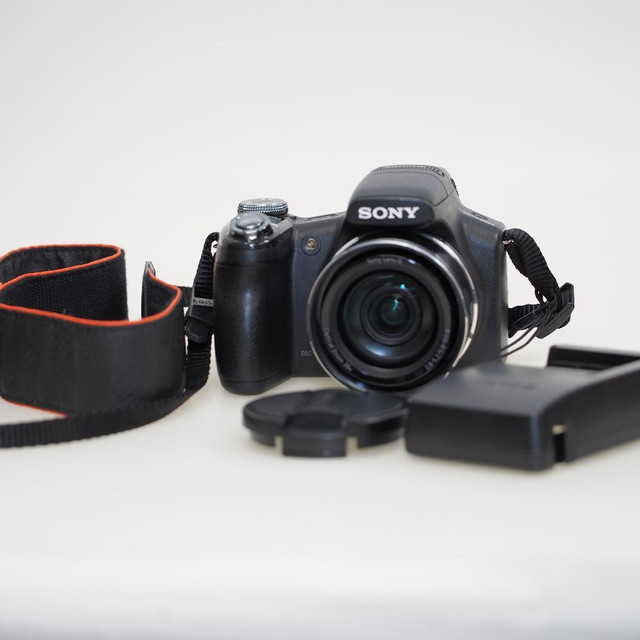 Sony Cybershot (USED ID: C-684 JL) in Cameras & Camcorders - Image 2