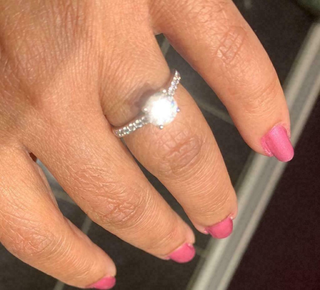 Brand New 14K White Gold Engagement Ring (Size 6)  with CZ Center Stone and Natural Diamonds on Sides in Jewellery & Watches in Markham / York Region - Image 3