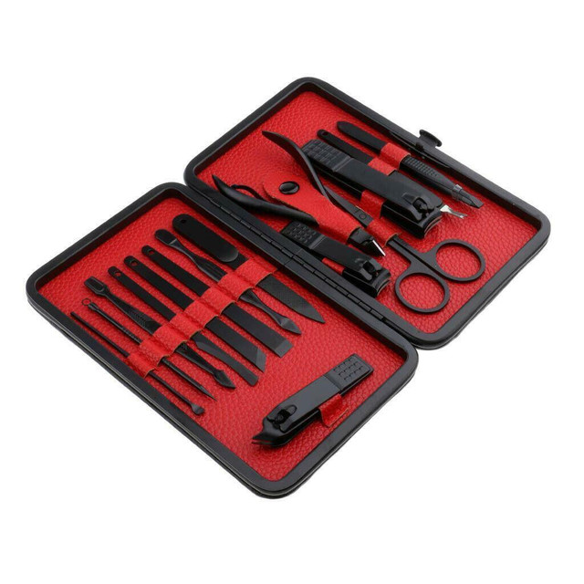 NEW BLACK 15 PCS STAINLESS STEEL MANICURE PEDICURE SET NP008 in Other in Regina