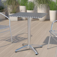 Ebern Designs Table carrée pour l'intérieur et l'extérieur en aluminium à plateau lisse avec base Siward