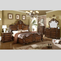 King /Queen Bedroom Set in Traditional Style on Sale !! Huge Furniture Sale !!