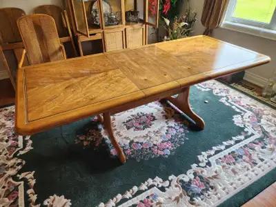 ONLINE AUCTION: Cohand Wood Inlaid Extendable Dining Table
