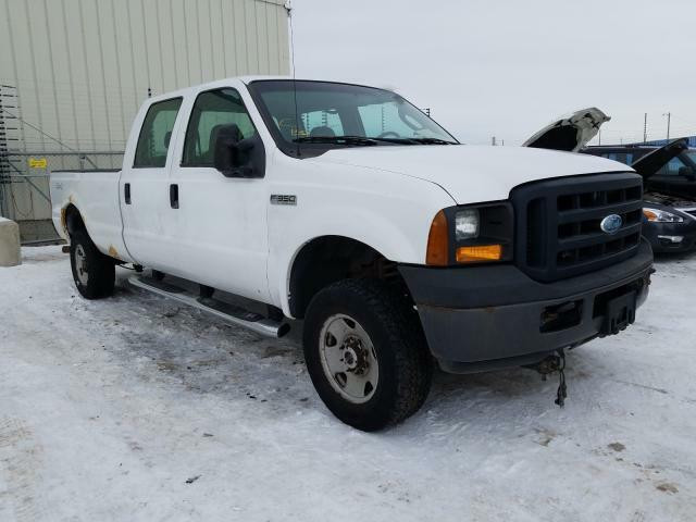 2007 Ford Super Duty F-350 SRW 4WD 6.8L V10 Crew Cab 156 XL For Parts Outing in Auto Body Parts in Manitoba