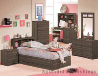 Spring Sale!!  Sleek &amp; Modern Looking 4 Pc Kids Bedroom Set Blow Out