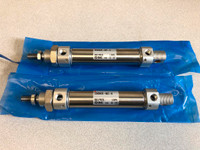 Lot de 2 cylindre pneumatique SMC CD85N25-80C-B --- Lot of 2 SMC pneumatic cylinder CD85N25-80C-B