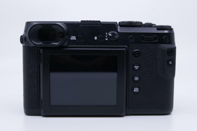 Fujifilm GFX 50R w EF-42 flash  (ID-466)   BJ PHOTO in Cameras & Camcorders - Image 2