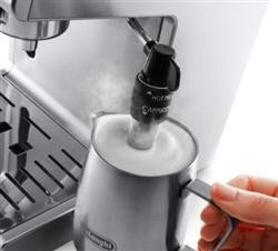 Delonghi Pump Espresso Maker - Stainless Steel ECP3630 dans Machines à café - Image 4