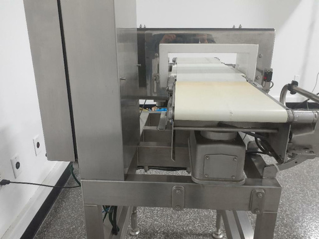 Anritsu Corporation Check Weigher and Metal Detector in Other Business & Industrial in Ontario - Image 4