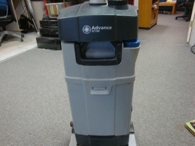 Nilfisk Advance SC100 Commercial Upright Scrubber in Vacuums in Winnipeg - Image 2