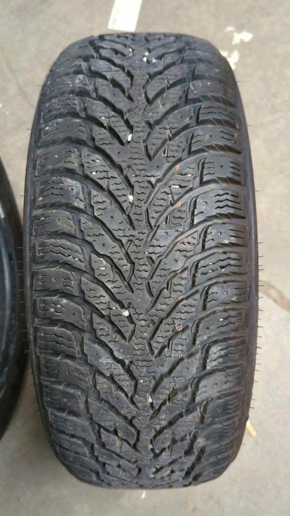 4 pneus d'hiver P205/50R17 93T Nokian Hakkapeliitta 9 27.0% d'usure, mesure 9-10-10-10/32 in Tires & Rims in Québec City - Image 4