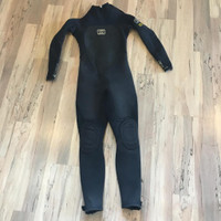 Billabong Youth Full Body Wetsuit - Size 10 Junior - Pre-owned - D96V38