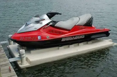 ***CONTACT FOR DELIVERY COST*** The most versatile floating PWC dock on the market. Will fit all bra...