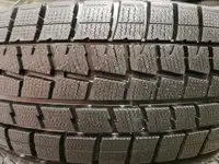 (LH9) 1 Pneu Hiver - 1 Winter Tire 225-60-16 Dunlop 11/32