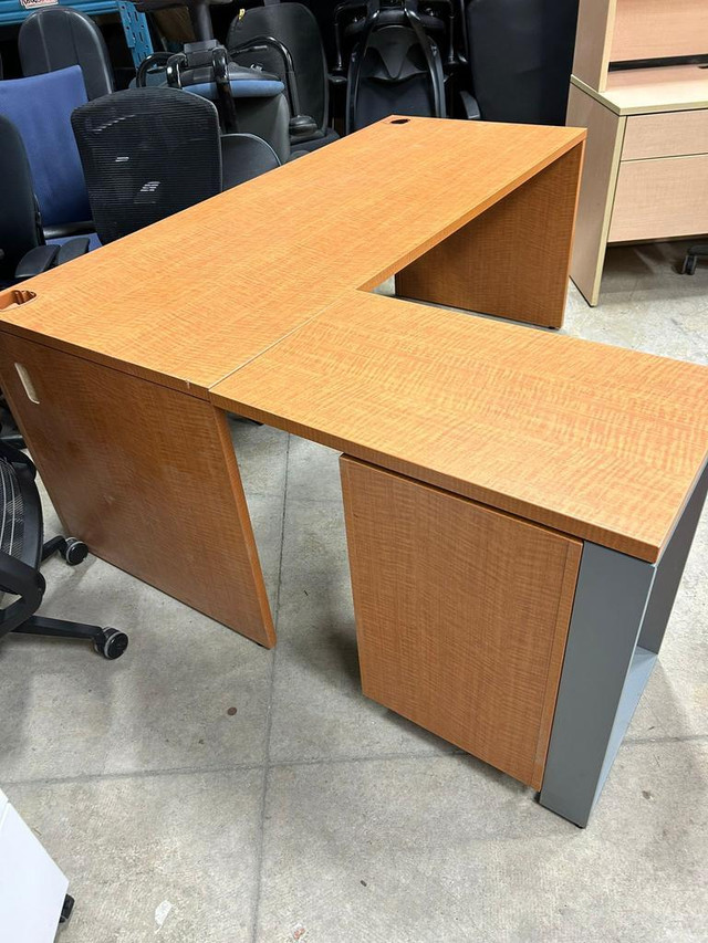 Teknion L-Shape Desk in Excellent Condition-Call us now! in Desks in Toronto (GTA) - Image 2