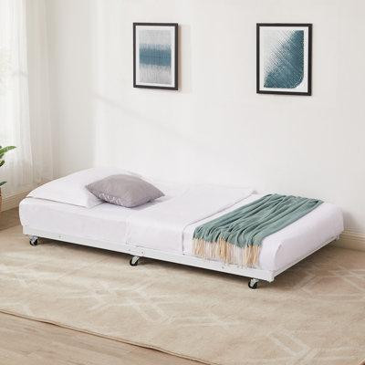 Trent Austin Design Cadre de lit gigogne en métal Perna in Beds & Mattresses in Québec