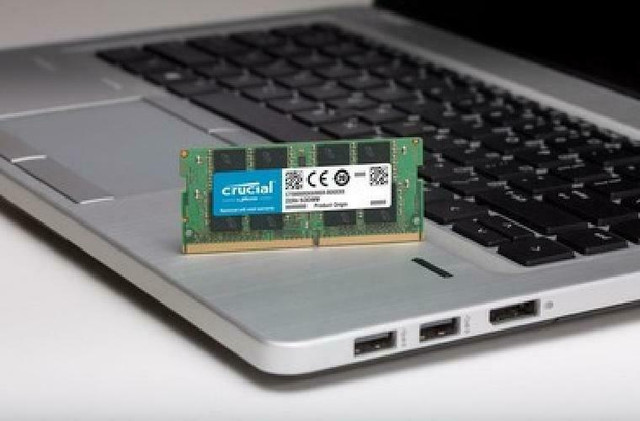 4GB Crucial DDR4-2666 PC4-21300 SDRAM SoDIMM Memory Module - New - CT4G4SFS8266 in System Components - Image 2