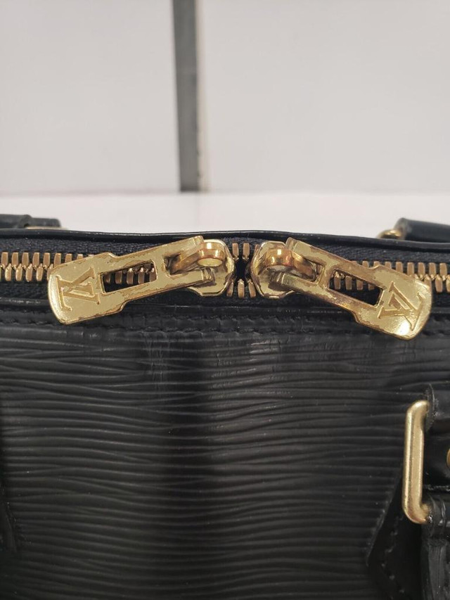 (I-30575) Louis Vuitton Alma Black EPI MM Handbag in Women's - Bags & Wallets in Alberta - Image 4
