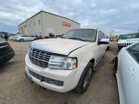 2008 Lincoln Navigator 4WD 4dr: ONLY FOR PARTS
