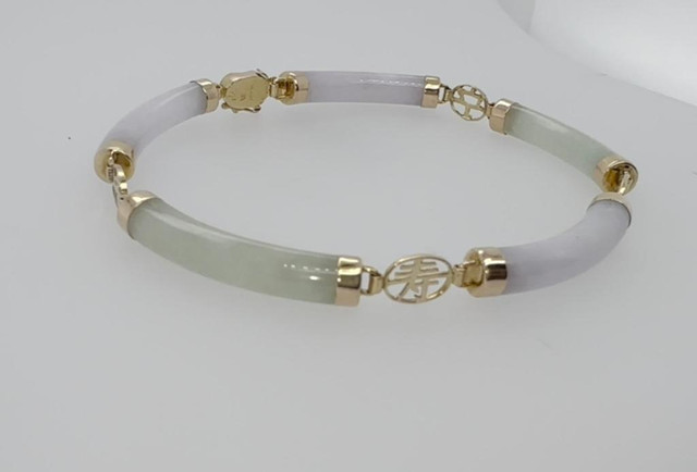 #308 - 14k Yellow Gold, Lavendar &amp; Green Jadeite Custom Bracelet, Box Clasp, 8” Length in Jewellery & Watches - Image 2