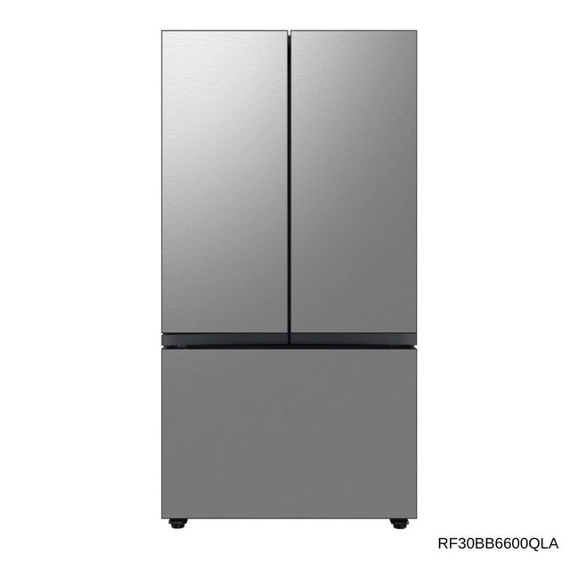 RF30BB6600QLAA Fridge on Sale with Spacious Bottom Freezer !! in Refrigerators in Chatham-Kent