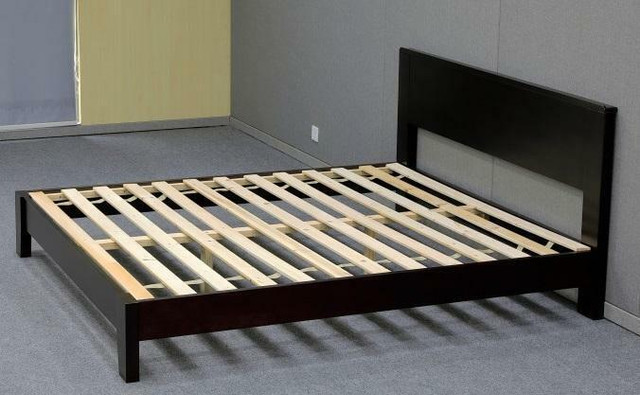 NEW SOLID WOOD QUEEN & KING SIZE BEDFRAME GM315 in Other in Alberta - Image 2