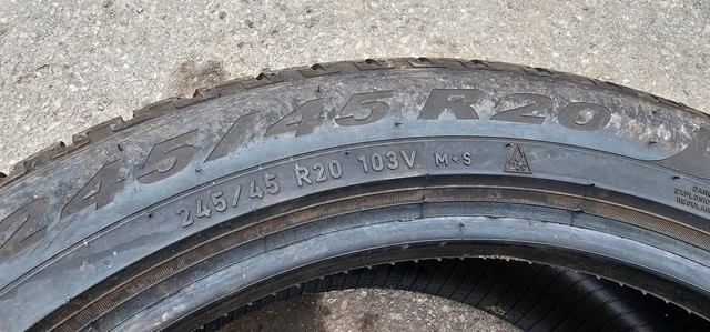 245/45/20 1 pneu hiver pirelli comme neuf 190$ installer in Tires & Rims in Greater Montréal - Image 2