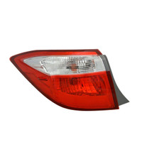 Toyota Corolla Sedan 2014-2016 Tail Lamp Light Left Driver Side