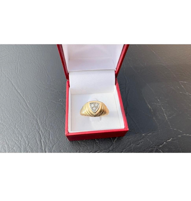 #463 - 18k Yellow Gold, Custom Diamond Ring, Size 10 1/2 in Jewellery & Watches - Image 3