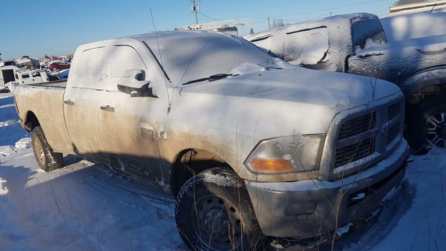 2012 Dodge Ram 3500 Pickup 6.7L Diesel 4x4 For Parting Out in Auto Body Parts in Manitoba - Image 2