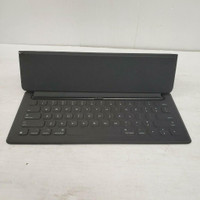 (I-3070) Apple iPad Pro Smart Keyboard