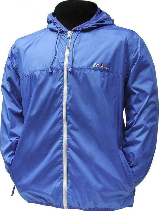 New -- PACKABLE RAIN JACKET -- FOLDS INTO COMPACT POCKET SIZE -- IDEAL FOR TRAVEL AND COOL WEATHER  !! in Men's in London - Image 3