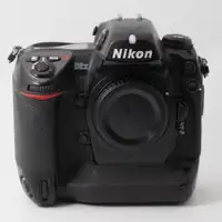 Nikon D2x 12.4MP Digtal SLR Camera body with D2x Lantern Book (ID: C-729 JB)