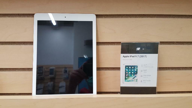 Spring SALE!!! Apple iPad 5th Generation 128GB New Charger 1 YEAR Warranty!!! in iPads & Tablets