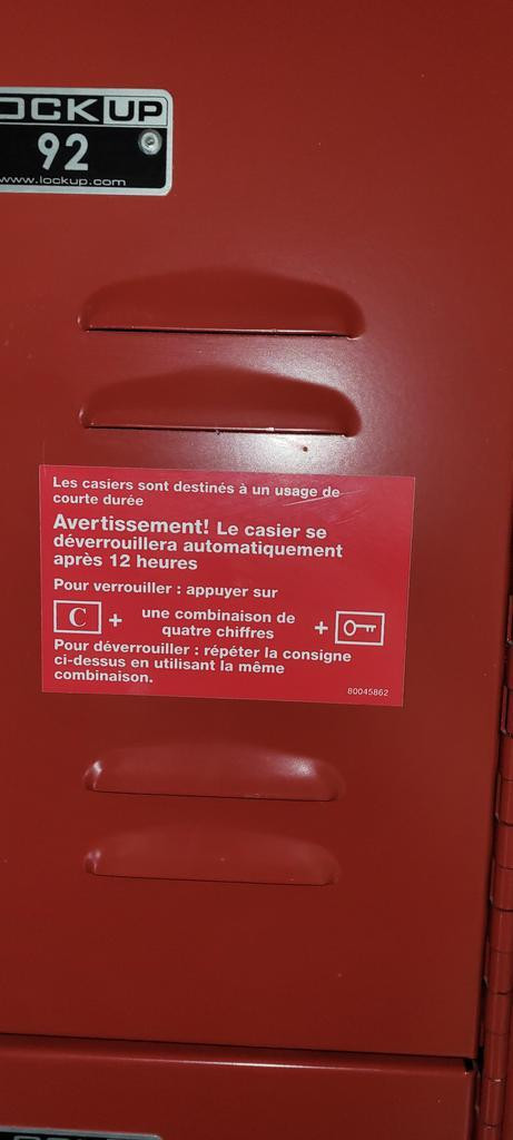 Casiers a combinaison électronique 1 a 4 rangées comme neuf in Desks in Québec - Image 2