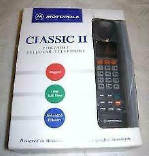 1994 New Vintage Motorola Classic II Brick Cell Phone in Cell Phones in Toronto (GTA)