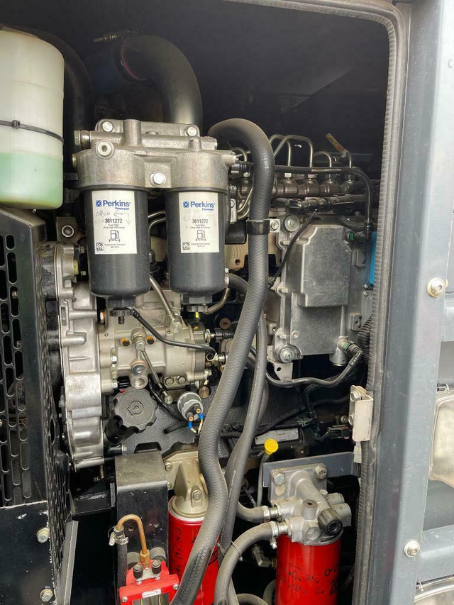 2019 Gentek 137 KVA Diesel Generator - 208/480 Volt - LOW hours. -b in Other Business & Industrial in British Columbia - Image 3