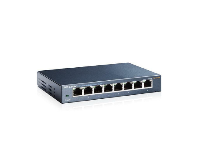 tp-link 8-Port 10/100/1000Mbps Desktop Switch - TL-SG108 in Networking in Québec - Image 2