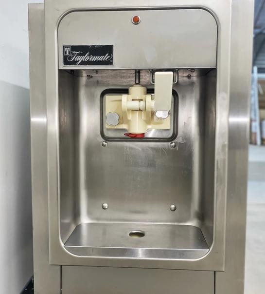 Taylor Ice Cream Machine Used FOR02039 in Industrial Kitchen Supplies - Image 2