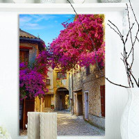 East Urban Home Beautiful Old Town of Provence - Photograph Print on Canvas