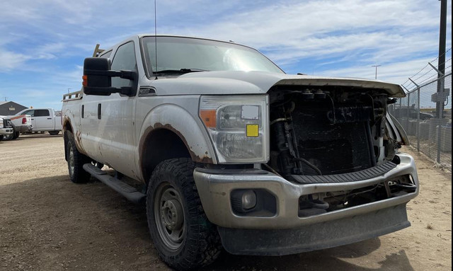 2011 Ford F350 Crew Cab 6.2L 4x4 Parting Out in Auto Body Parts in Saskatchewan
