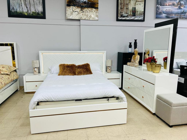 BED AND BEDROOM SET FOR SALE WINDSOR!! in Beds & Mattresses in Ontario - Image 2