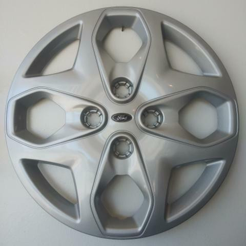 Ford Fiesta 2011-2013 wheel cover enjoliveur hubcap couvercle cap de roue in Auto Body Parts in Greater Montréal