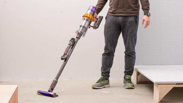 Dyson V15 in Vacuums