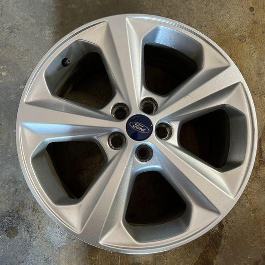 Set of 4 Used FORD Wheels 18 inch 5x108 SILVER for Sale in Tires & Rims in Toronto (GTA)