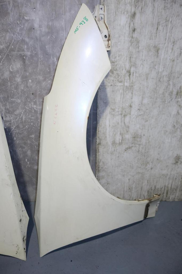 JDM Toyota Celica GT GTS Fenders Left &amp; Right Pair ZZT231 ZZT230 OEM Fender 2000-2005 in Auto Body Parts - Image 3