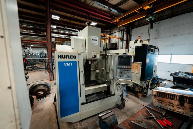 Hurco VM1 Vertical Machining Center | Stan Canada dans Autres équipements commerciaux et industriels