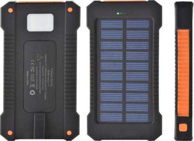10000 MAH SOLAR-POWERED POWERBANK DUAL CHARGER WITH BUILT-IN FLASHLIGHT -- Ideal for Travel & Emergencies !! in Fishing, Camping & Outdoors in Ontario - Image 4