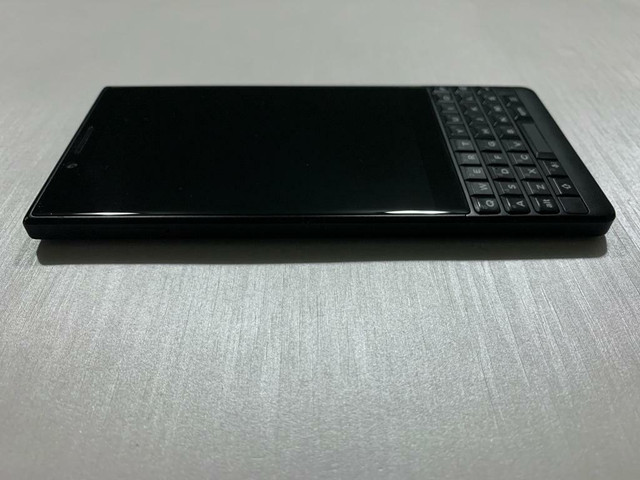 BlackBerry KEY2 64GB Black - ANDROID - UNLOCKED - RARE - EXCLUSIVE - Guaranteed Activation + No Blacklist in Cell Phones in Calgary - Image 3